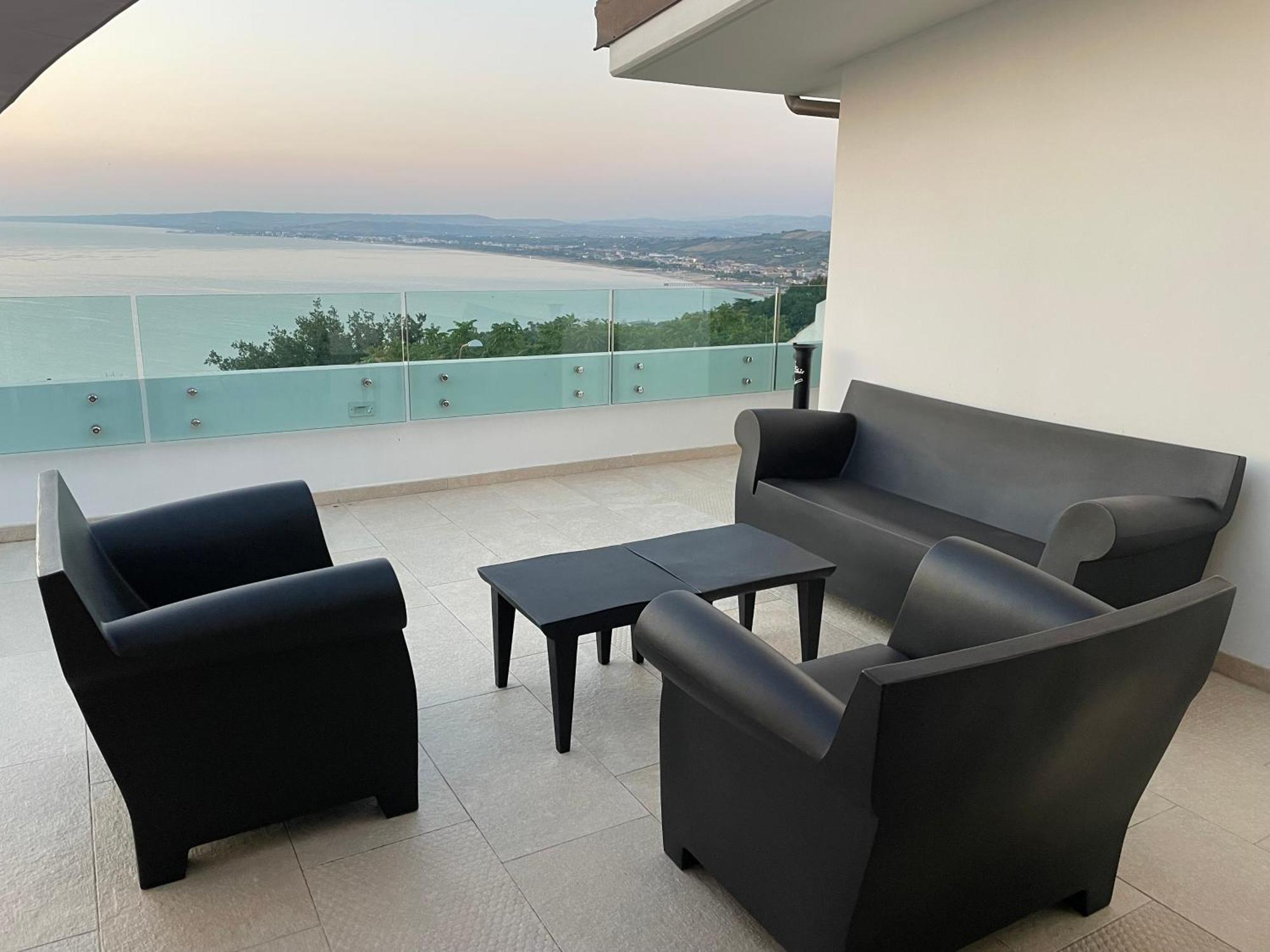 Santa Lucia Apartment Vasto